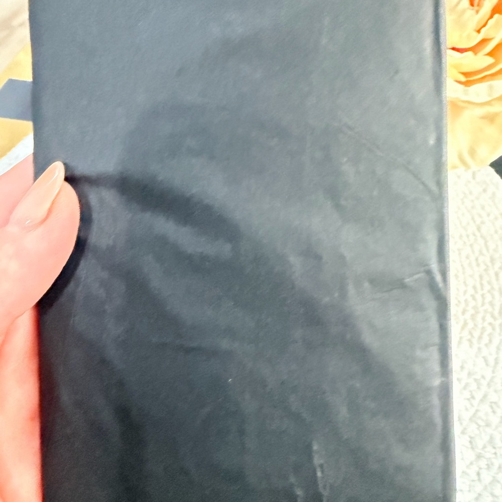 Chistian Dior Navy Leather Passport Holder- gift with purchase item - Picture 6 of 8
